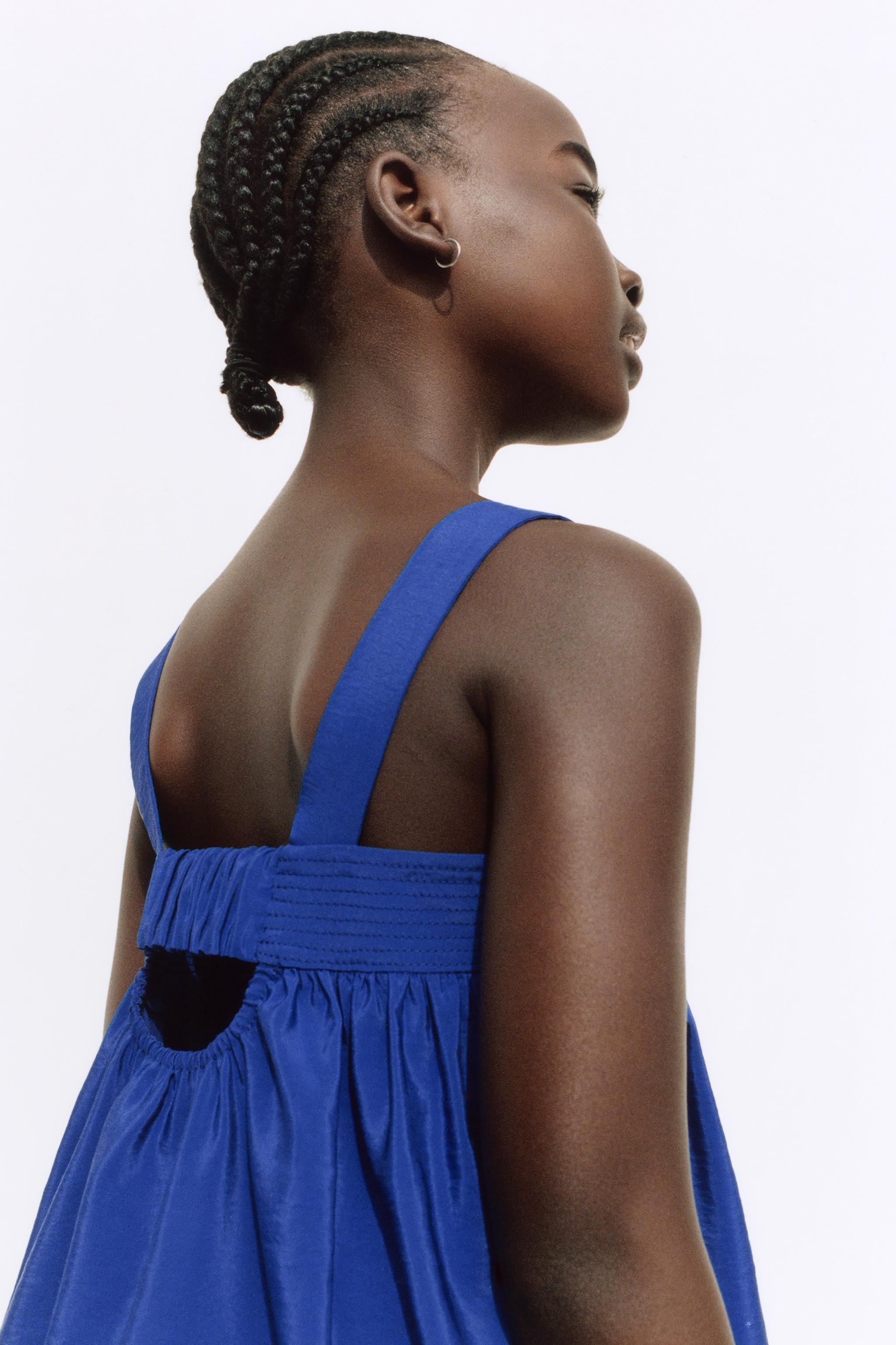 ROBE EN POPELINE À PLIS